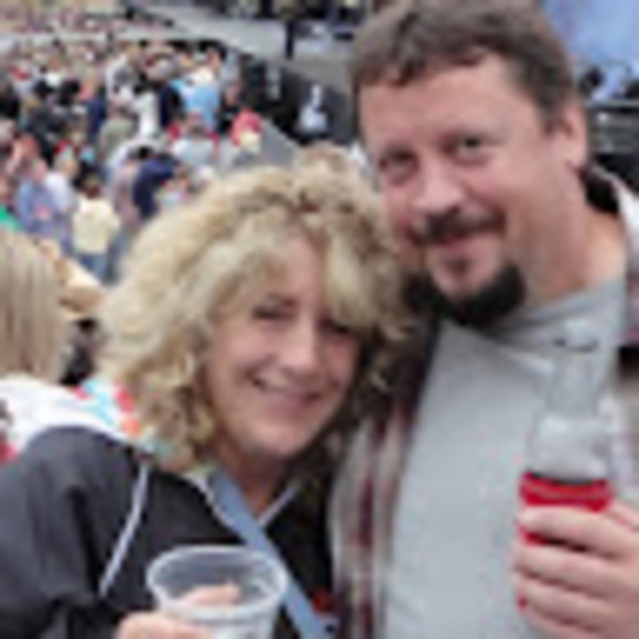 Meet your Posher, Lynn - Picture 1 of 1